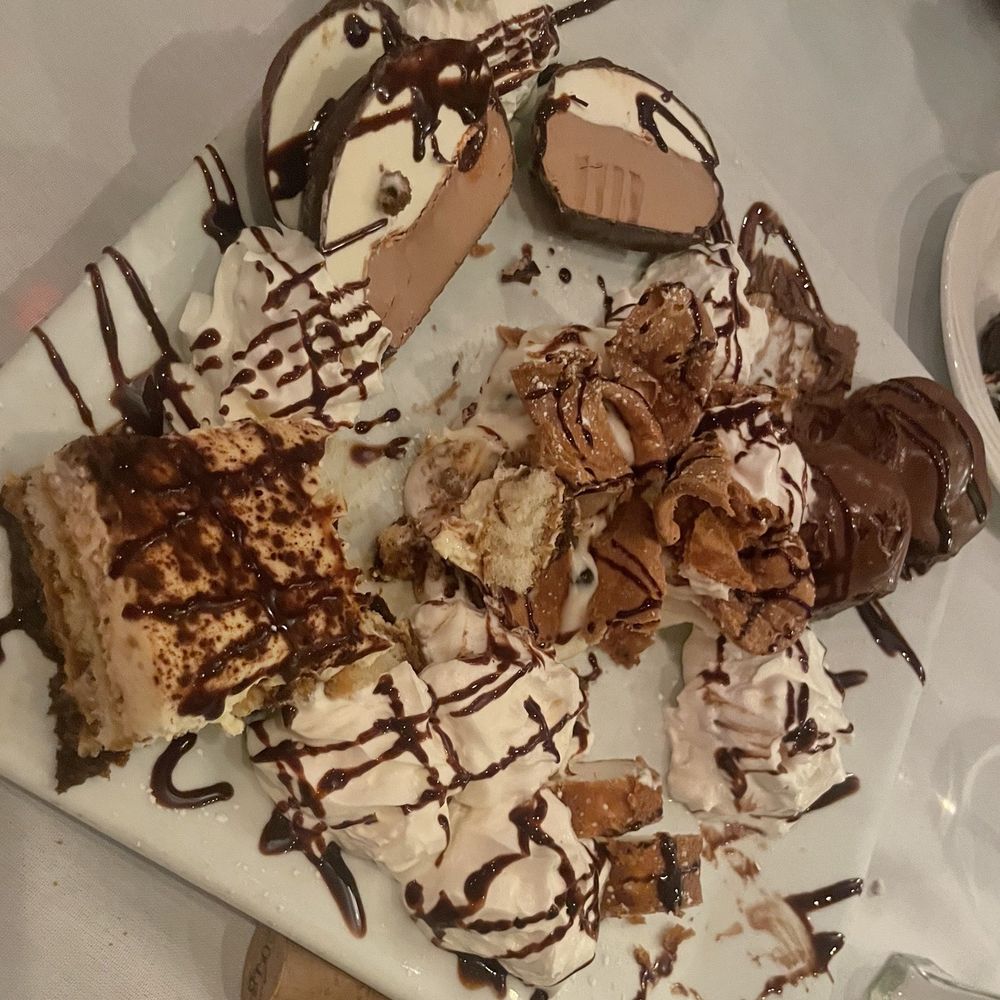 Ponte Vecchio Restaurant - Dessert medley - Italian Near Me - Brooklyn, New York