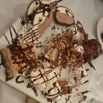 Ponte Vecchio Restaurant - Dessert medley - Italian Near Me - Brooklyn, New York Ponte Vecchio Restaurant - Dessert medley - Italian Near Me - Brooklyn, New York
