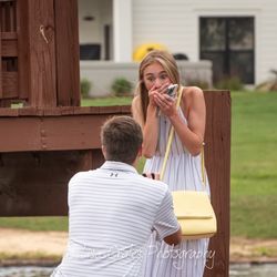 Lisa Crates Photography - Suprise Engagement !