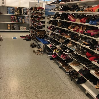 Ross Dress for Less - Don't expect to find the other shoe ladies - Department Stores Near Me - Oakland Park, Florida Ross Dress for Less - Don't expect to find the other shoe ladies - Department Stores Near Me - Oakland Park, Florida