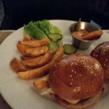 Decrab - Tuna cheeseburger - Mexican Near Me - Ciudad de México, DIF