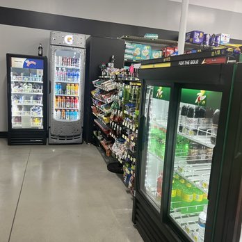 Dollar General - a grocery store with refridgerators - Discount Store Near Me - Crawfordville, Florida
