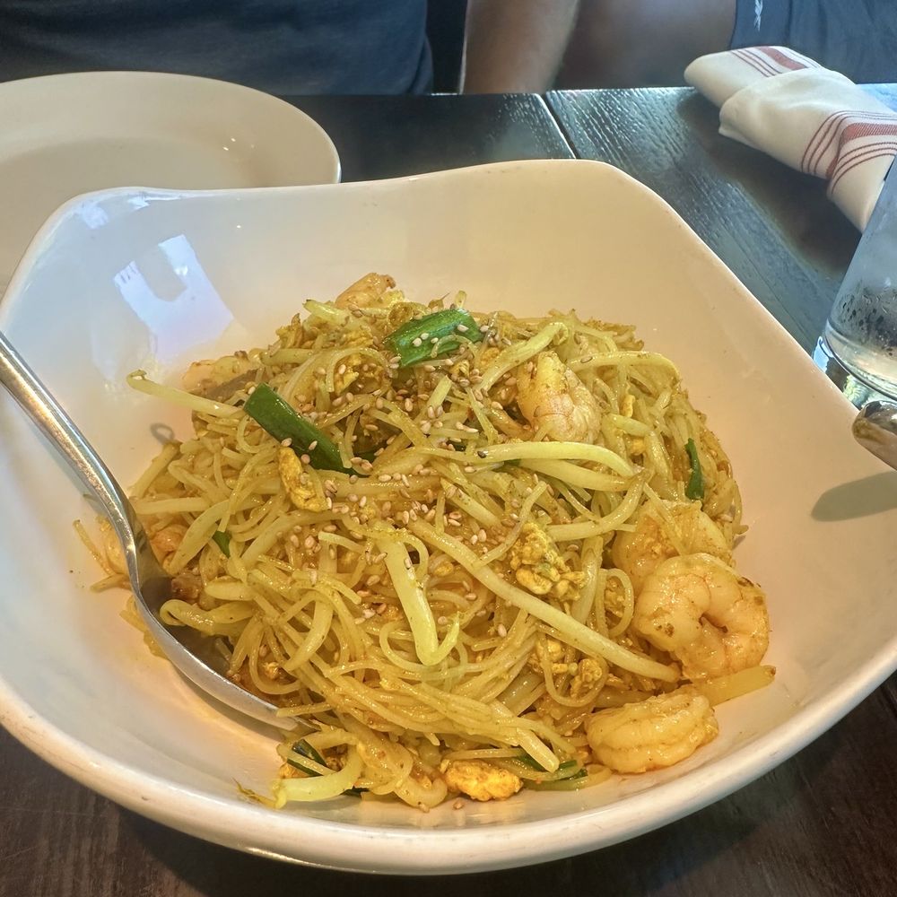 Kwok's Bistro - Singapore rice noodles - Chinese Near Me - Reno, Nevada Kwok's Bistro - Singapore rice noodles - Chinese Near Me - Reno, Nevada