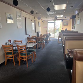 Riverside Cafe - Dining area - Cafes Near Me - Oak Harbor, Washington Riverside Cafe - Dining area - Cafes Near Me - Oak Harbor, Washington