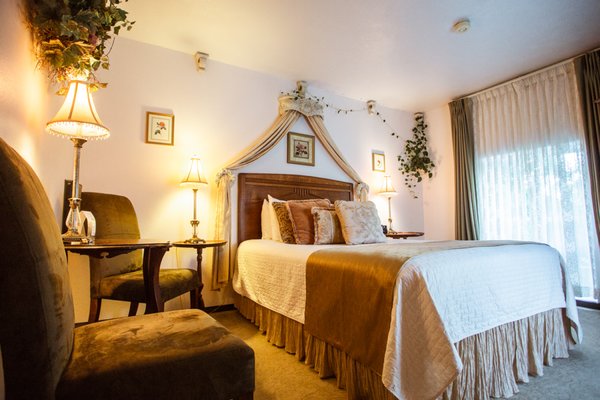 The Roosevelt Inn by null