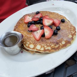 Lemon Lemon-Ricotta Pancakes
