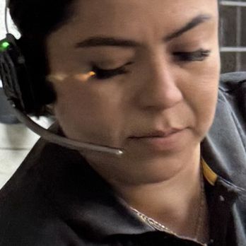 Carl's Jr - The rude worker, Itzel - Fast Food Near Me - Carlsbad, California Carl's Jr - The rude worker, Itzel - Fast Food Near Me - Carlsbad, California