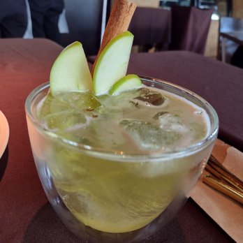 Cenacolo - Apple Jack, we love our Jack Daniels, so this was a must try. Sweet and tasty. - Italian Near Me - Cancún, ROO