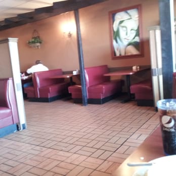 Guadalajara Mexican Restaurant - The dining area - Mexican Near Me - Decatur, Illinois