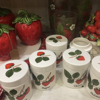 The Unique Antique Shop - I love vintage strawberries. - Antiques Near Me - Fort Pierce, Florida