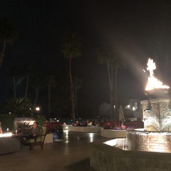 R Bar - Patio area - New American Near Me - Rancho Mirage, California