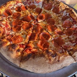 Classic pepperoni pizza Classic pepperoni pizza