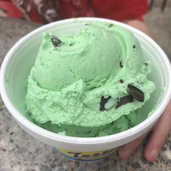Chillers - Mint choc chip - Ice Cream & Frozen Yogurt Near Me - Scottsburg, Indiana Chillers - Mint choc chip - Ice Cream & Frozen Yogurt Near Me - Scottsburg, Indiana