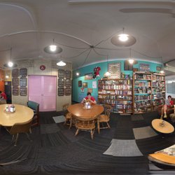 Round Table Coffee - 360 Downstairs Room