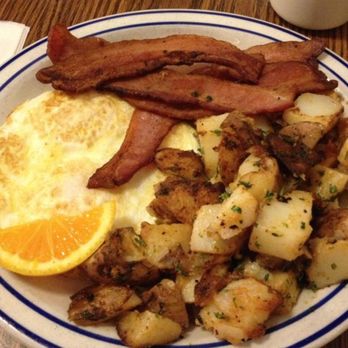 Red Apple Cafe - Breakfast & Brunch Near Me - Aptos, California Red Apple Cafe - Breakfast & Brunch Near Me - Aptos, California