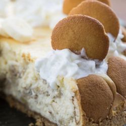 Sweetlipz Desserts - Banana Pudding Cheesecake