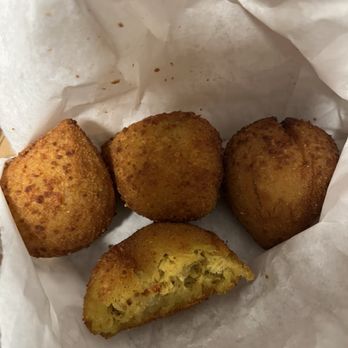 Bacuri Bakery - Coxinha - Bakeries Near Me - Westmont, Illinois