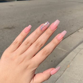 Artemis Nail Lounge - Natural lighting.. - Nail Salons Near Me - Pasadena, California Artemis Nail Lounge - Natural lighting.. - Nail Salons Near Me - Pasadena, California