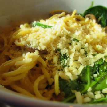 Noodles and Company - Alfredo MontAmore with no meat and no tomatoes - Noodles Near Me - Vancouver, Washington Noodles and Company - Alfredo MontAmore with no meat and no tomatoes - Noodles Near Me - Vancouver, Washington