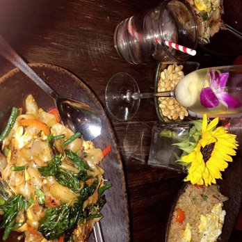 Thai District - Pad Thai Noodles spicy - Thai Near Me - Long Beach, California
