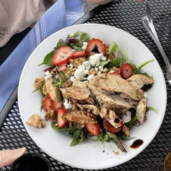 Southern Roots - Petit Southern Organic salad with grilled chicken - Southern Near Me - Jamestown, North Carolina Southern Roots - Petit Southern Organic salad with grilled chicken - Southern Near Me - Jamestown, North Carolina