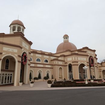 Sight & Sound Theatres - Outside - Performing Arts Near Me - Ronks, Pennsylvania