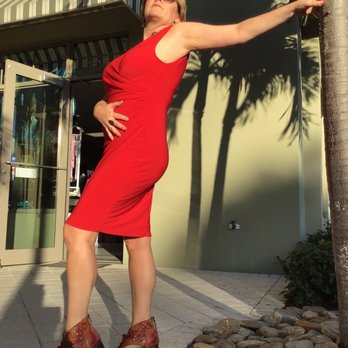 Roxie K Boutique - Oodles of dresses - Women's Clothing Near Me - Dunedin, Florida Roxie K Boutique - Oodles of dresses - Women's Clothing Near Me - Dunedin, Florida