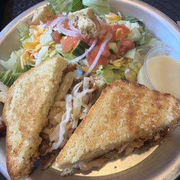 Pulled Pork BBQ. Side salad.