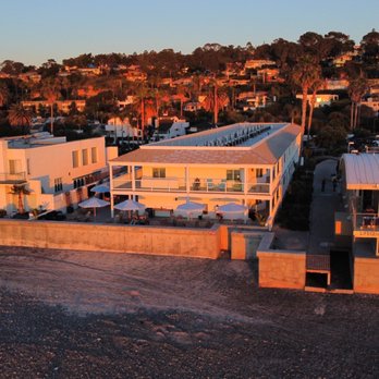 Del Mar Beach Hotel - There is a pathway to the beach from the hotel and there is a shower so you can wash before and after entering the ocean! - Hotels Near Me - Del Mar, California