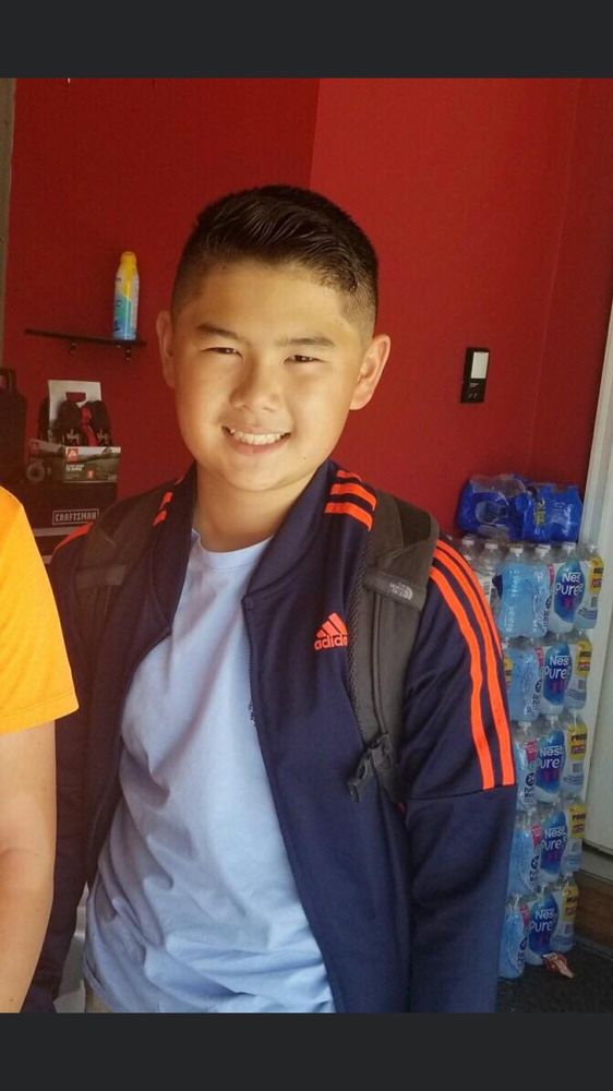 Visible Changes Premier Salon Logo