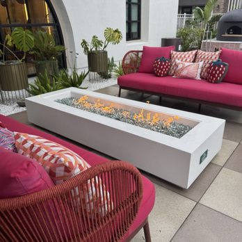 CALIXA Apartment Homes - firepit area - Apartments Near Me - Camarillo, California
