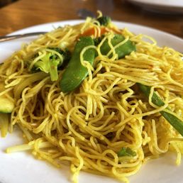 Singapore rice noodles - vegan version Singapore rice noodles - vegan version
