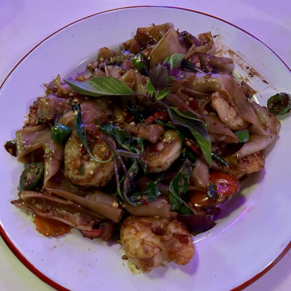 Sticky Rice - Drunken noodle (with shrimp) - Thai Near Me - Los Angeles, California Sticky Rice - Drunken noodle (with shrimp) - Thai Near Me - Los Angeles, California