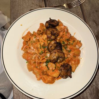 Laurel Grill - American Near Me - Culver City, California