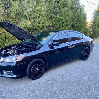 AutoNation Honda 385 - Found:  Hiding at side of property - Car Dealers Near Me - Memphis, Tennessee