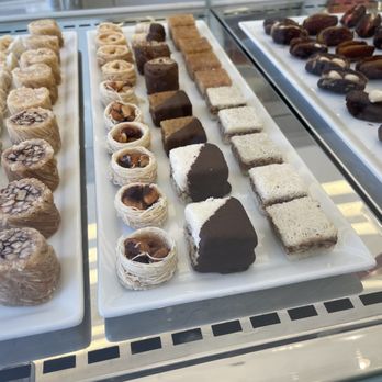 Cafe Sheera - Cafes Near Me - Beverly Hills, California