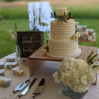 Three Peaks Restaurant and Catering - a wedding cake - New American Near Me - Driggs, Idaho Three Peaks Restaurant and Catering - a wedding cake - New American Near Me - Driggs, Idaho