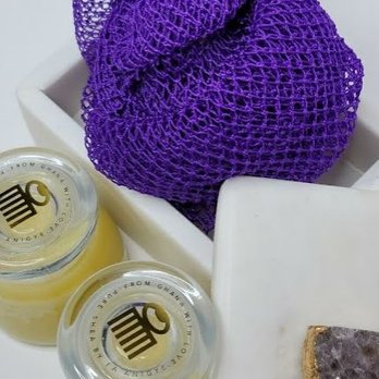 Fa Anigye - Natural shea butter and exfoliating sponge. - Gift Shops Near Me Fa Anigye - Natural shea butter and exfoliating sponge. - Gift Shops Near Me