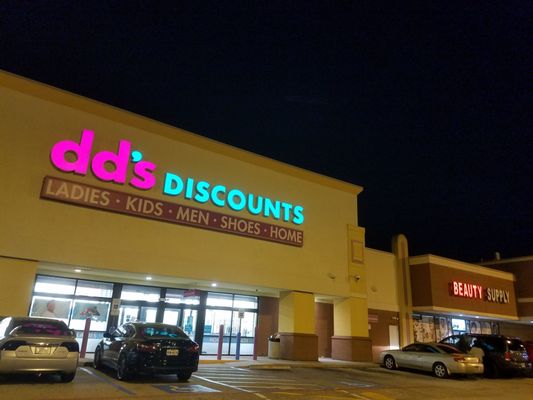 dd's DISCOUNTS