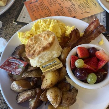The Pub - Nashville - American breakfast - Pubs Near Me - Nashville, Tennessee The Pub - Nashville - American breakfast - Pubs Near Me - Nashville, Tennessee