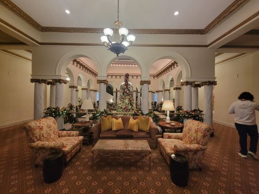 Capital Hotel by null