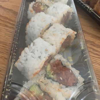 Sushi Street - Spicy tuna roll - Sushi Bars Near Me - Keller, Texas Sushi Street - Spicy tuna roll - Sushi Bars Near Me - Keller, Texas