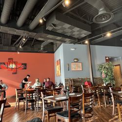 Sushi Ato - Atmosphere inside.