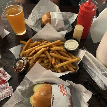 Killer Burger Potranco - Burgers Near Me - San Antonio, Texas Killer Burger Potranco - Burgers Near Me - San Antonio, Texas