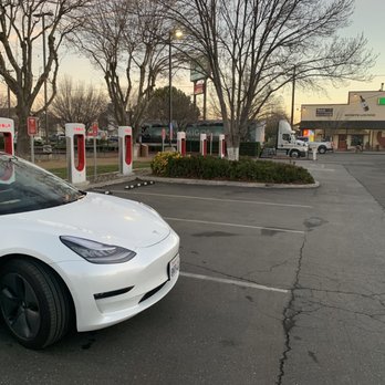 Tesla Supercharger - Williams - EV Charging Stations Near Me - Williams, California