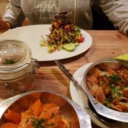 Zum Hiddenseer - Sauerfleisch mit leckeren Bratkartoffeln