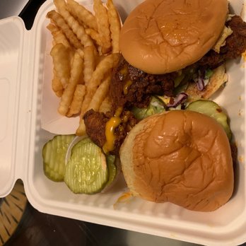 Dave's Hot Chicken - Chicken Shop Near Me - Wayne, New Jersey