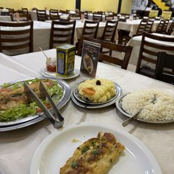Praiano o Rei do Abadejo - Filet de Abadejo, arroz branco simples, puré de batata.