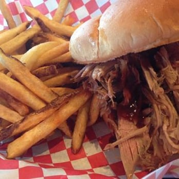 Hole In The Wall Bbq - Pulled pork sandwich - Barbeque Near Me - Springfield, Oregon Hole In The Wall Bbq - Pulled pork sandwich - Barbeque Near Me - Springfield, Oregon