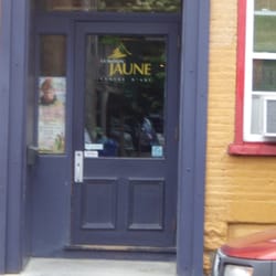 La Maison Jaune